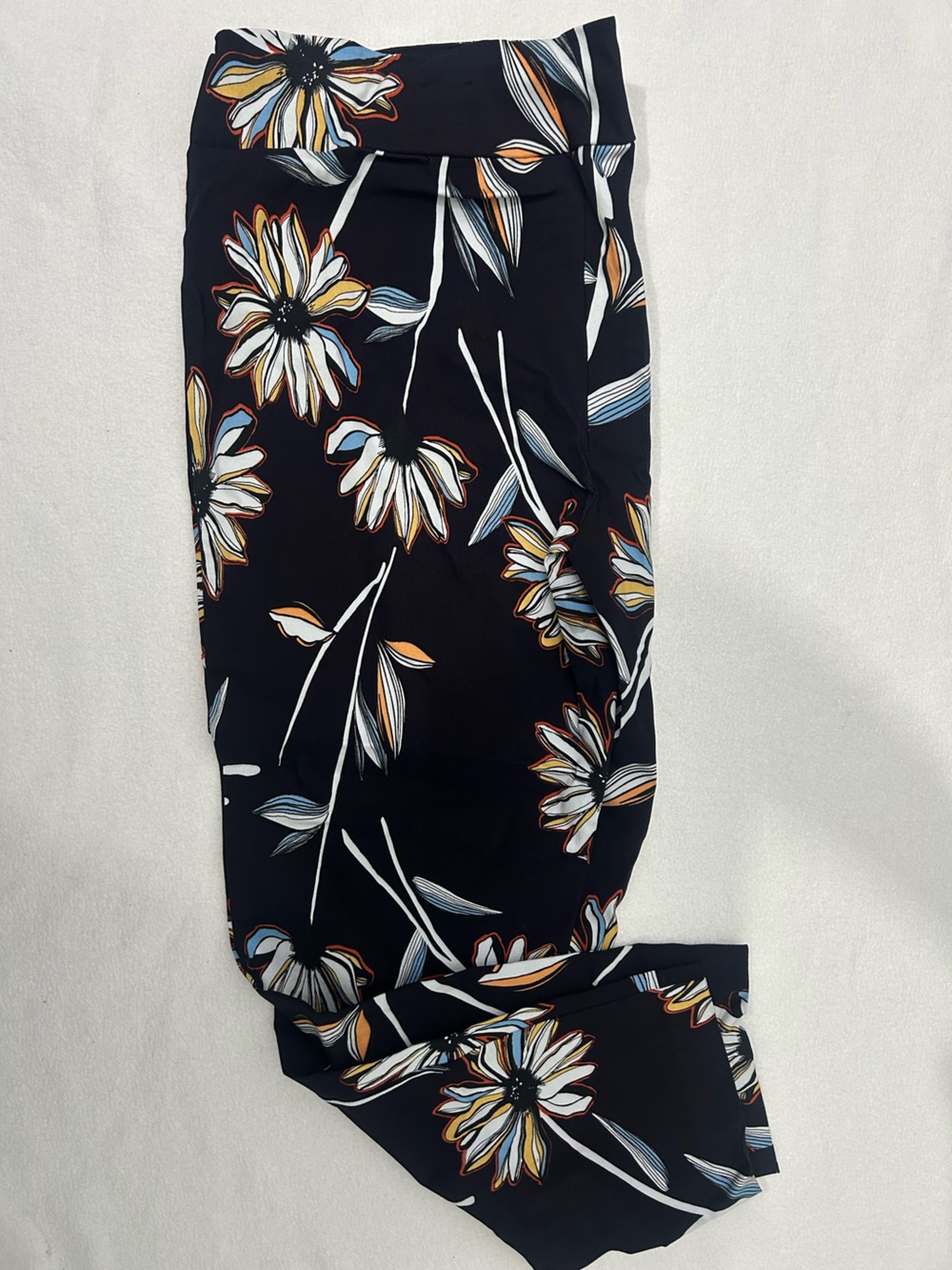 Jules & Leopold Black Floral Cropped Pants with White, Blue & Yellow Accents